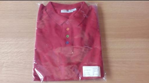Buy & Sell Wombourne South Staffordshire - Photos for Brand New XXL Toys 'R' us polo Shirt.