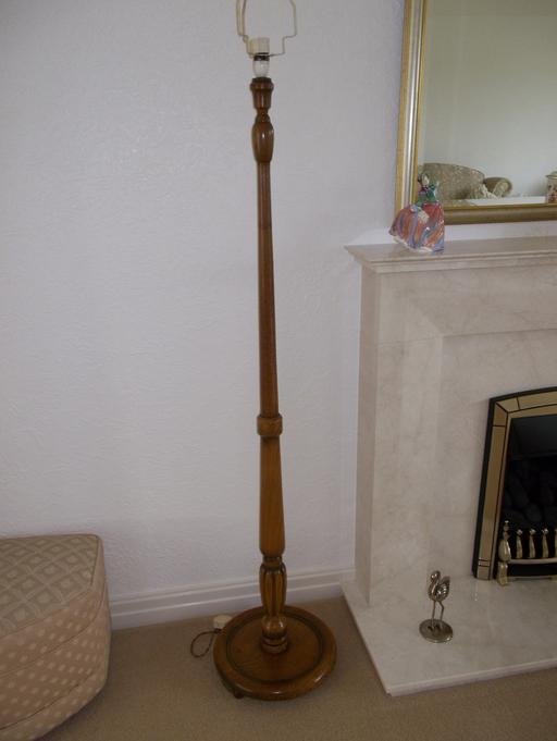 Buy & Sell Merseyside Sefton - Photos for Very old Standard Lamp