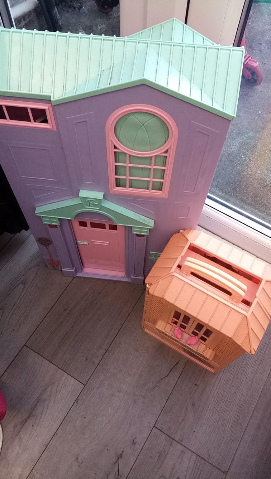 2 vintage barbie houses in Sunderland for £15.00 for sale Shpock