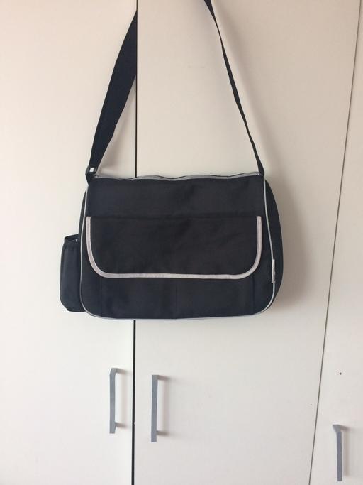 Buy & Sell West London Hillingdon - Photos for boots nappy changing bag