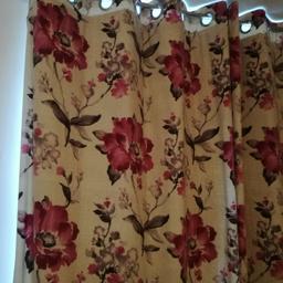 Eyelet curtains, stone and plum colours. great condition. Only selling as changing colour scheme. Cost £90.00 new. Good quality.
Each curtain is 90 inch drop by 45 inch wide. Pic 2 & 4 represent the colours more accurately in natural light.