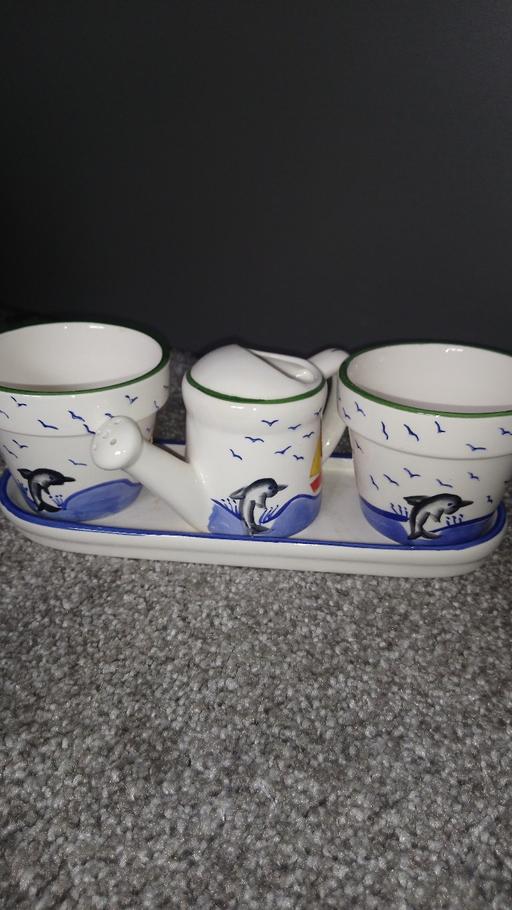 Buy & Sell Derbyshire Bolsover - Photos for pots & watering can ornamental pottery set