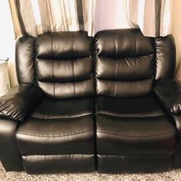 Excellent condition sofas 2 seater and 3 seater
