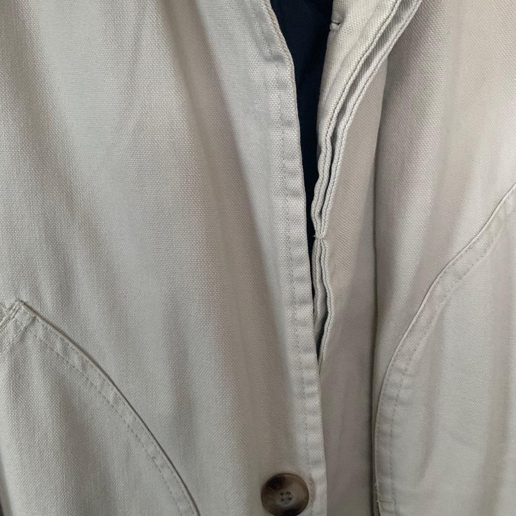 Cream timberland coat
Top button missing