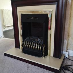 Electric Fire, barely used.

Collection only unless your within 5 miles of me, I can deliver for free.

You can't go wrong with £10!!!