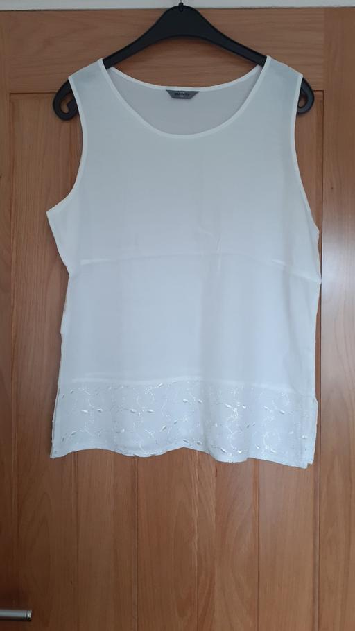 Buy & Sell West Midlands Dudley - Photos for Ladies top