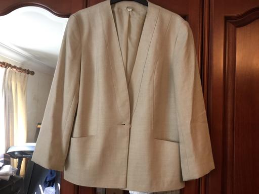 Buy & Sell Surrey Guildford - Photos for Ladies Size 12 Fully Lined Jacket