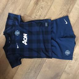 Football kit
Nike size M
For 5/6 years