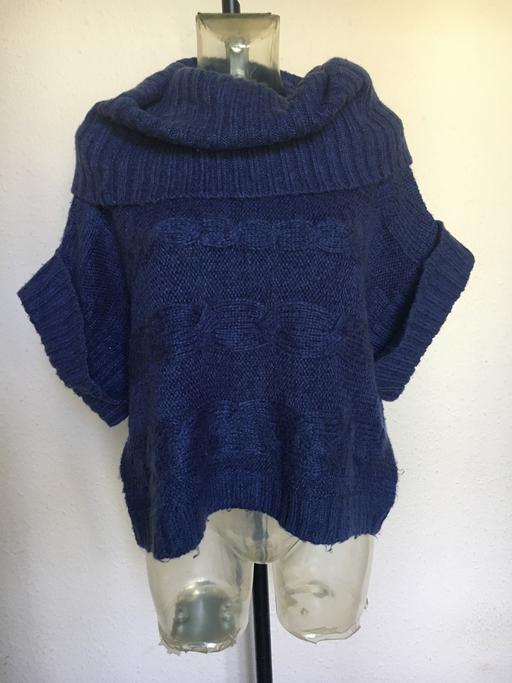 Buy & Sell Merseyside Sefton - Photos for Detachable Snood Batwing Jumper 8/10