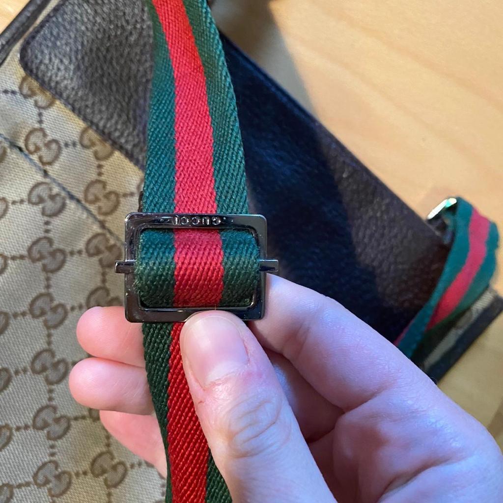 Borsello gucci hotsell uomo usato