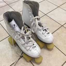 Size 6 roller skates £5
Contactless collection
Witham