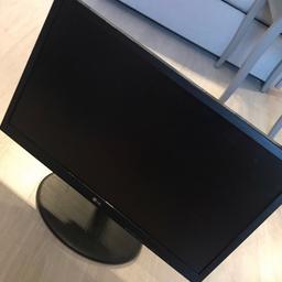 LG screen monitor with cables

Working and in good condition

Pick up from W10 preferably but I can also post subject to the buyer paying for the packaging and postage.