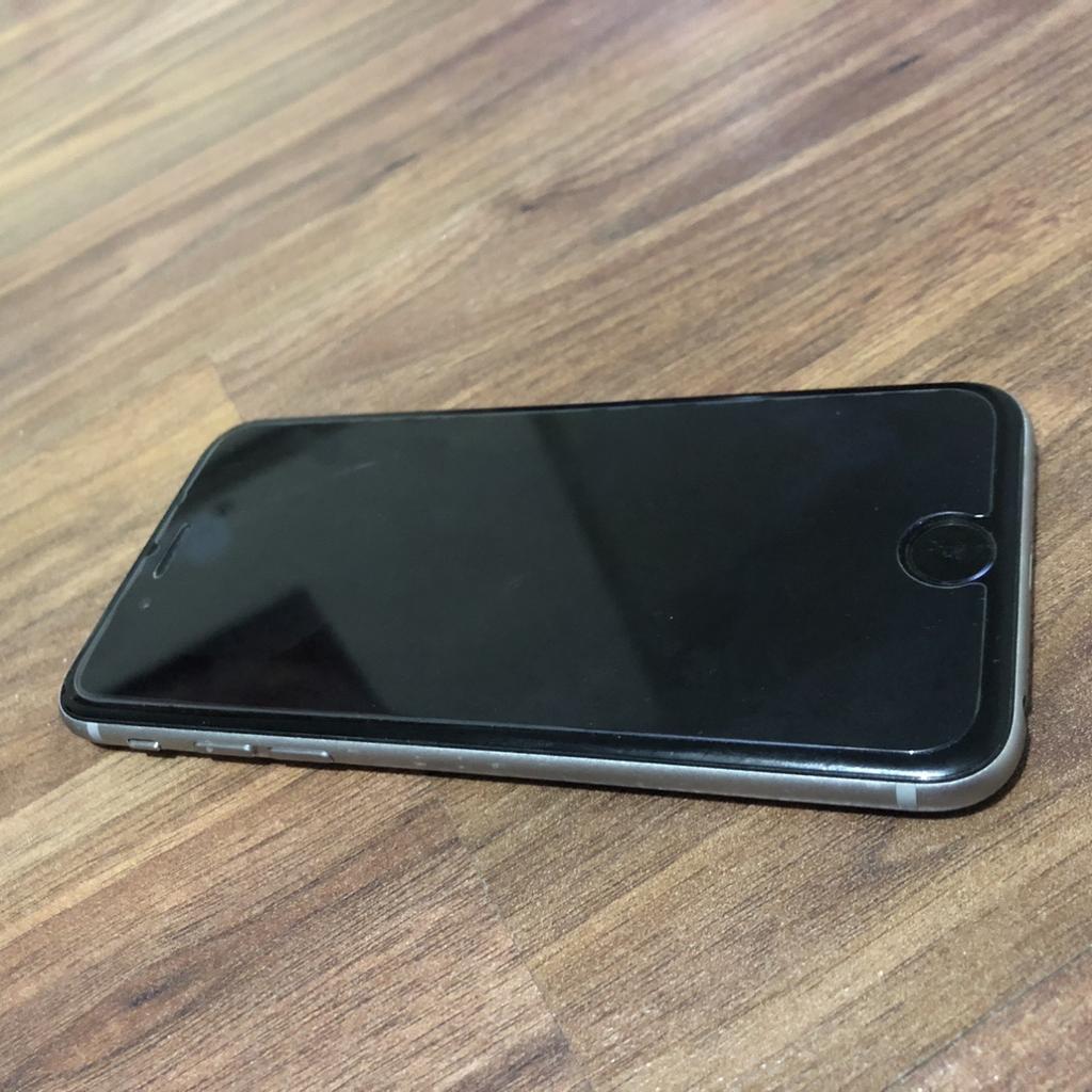 - I believe the phone is unlocked but had been used on BT and EE network
- 64 Gb
- updated to lasted firmware
- battery at 74% will need to be replaced soon, as battery not holding charge for too long (only cost £20)

Please only make an offer if you are serious about buying, I’ve had too many people wasting my time.

Only Collection, from Shadwell DLR or overground station.

Thanks for looking