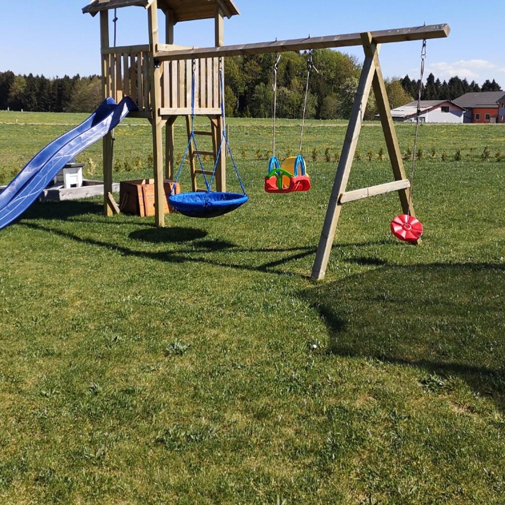 Spielturm zu verkaufen Rutsche und 2 Schaukel in 4085 Waldkirchen am