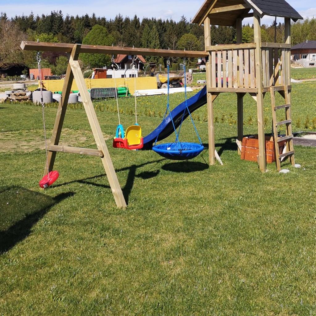 Spielturm zu verkaufen Rutsche und 2 Schaukel in 4085 Waldkirchen am