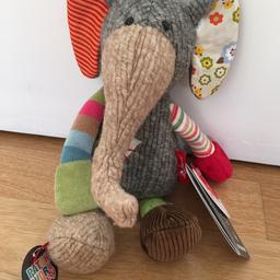 Sigikid 38311 - Sweety Elefant Patchwork
Babyspielzeug, Kinderspielzeug, Kuscheltier

Neu und unbespielt

Tierfreier Nichtraucherhaushalt.
Privatverkauf, keine Rücknahme.
Versand gegen Kostenübernahme möglich.