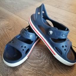Gebrauchte Kinder Crocs
Wenig getragen
Farbe dunkelblau
Gr. C13 (31)