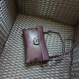 Handbag”Zara”Basic Collection Clutch Bag Brown Colour New Without Tags

Actual size: cm

Height Handbag: 67 cm with handle

Height Handbag: 15 cm without handle

Length Handbag: 23 cm

Depth: 12 cm

Height Handles: 51 cm

Lining: 82 % Polyester
 18 % Polyurethane

100 % Polyurethane

Made in China

Price £ 20.90