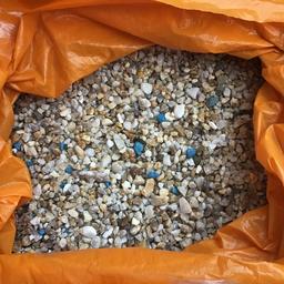 10kg of fish tank gravel.
Enough for a 3ft tank.
Collection only from Gloucester.