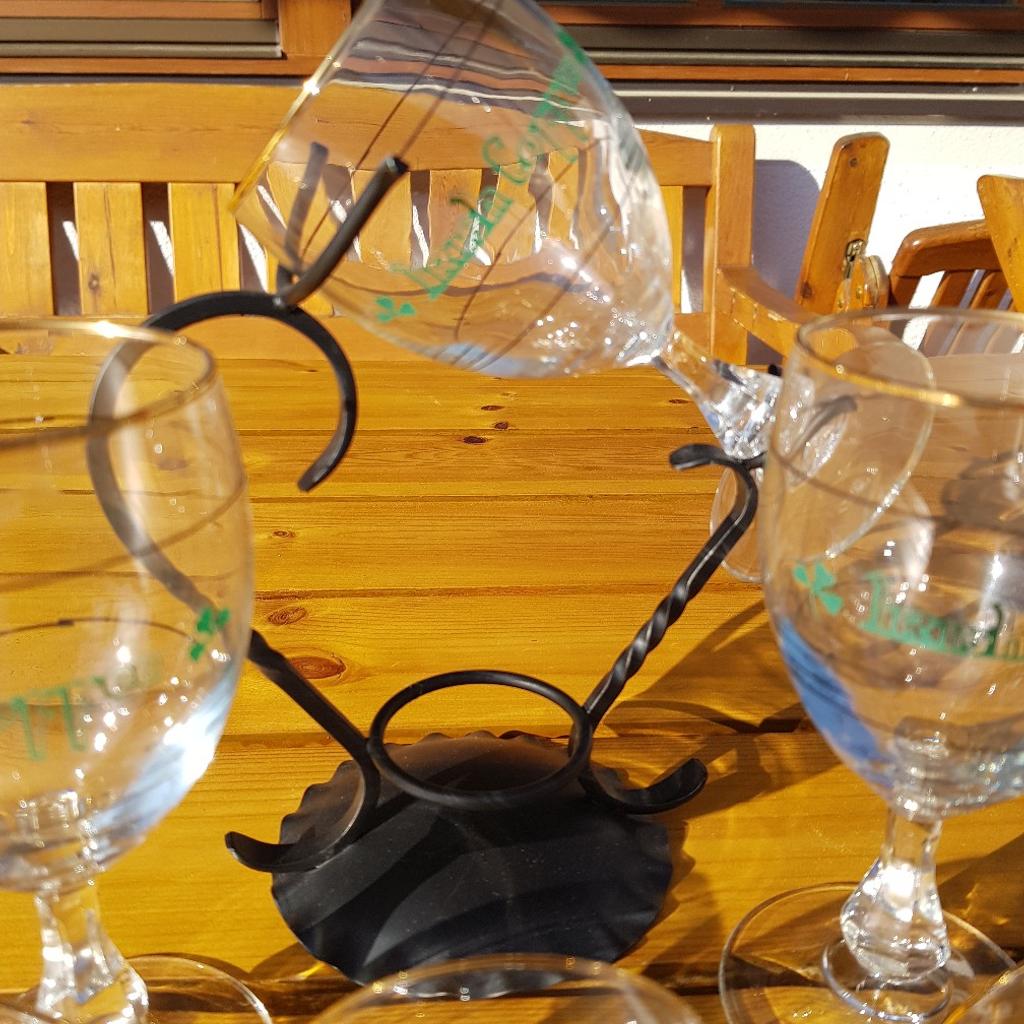 Verkaufe dekorative Gläser mit Gestell.