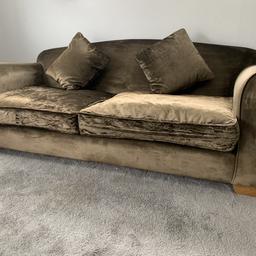 Brown velvet deep sofa.

Deep, sturdy, low brown velvet sofa, very comfortable, only selling due to colour change. Very good condition, only damage is small rip under the sofa which you can’t see and doesn’t effect use at all. Covers are removable and machine washable.

220cm X 100cm

Collection only.