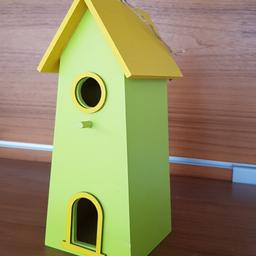 Vogelhaus zum Hängen grün und gelb
lackiert

Höhe 25cm
Breite 10cm