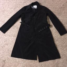 brand new black next coat
Size 14
Still got the tag on
Next coat
Was £20
Message me for more information