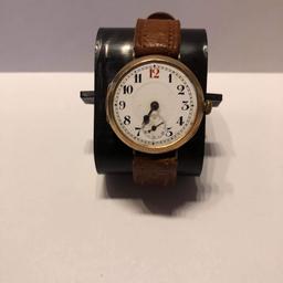 antique watch whole with 9ct gold
1800£
