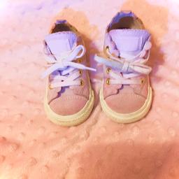 Baby size 5 
Pink suede 
Good condition