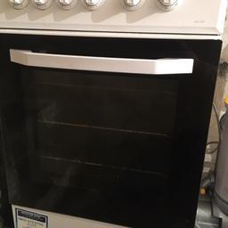 Electric cooker, just got a built in one so no longer needed, £40ono Collection only.