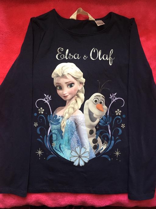 Buy & Sell Surrey Reigate and Banstead - Photos for Elsa/Anna Olaf Frozen T-shirts (X3)