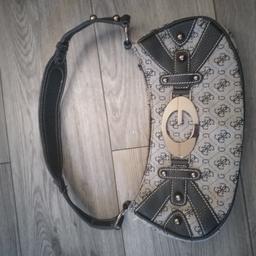 Handbag from Guess
in good clean condition