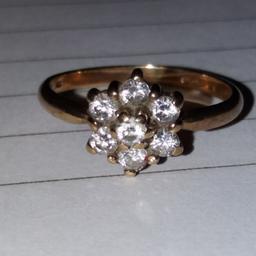 9ct Gold Ring
Excellent condition
Size medium