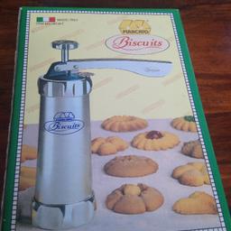 Marcato biscuit maker. New in box, all items in perfect condition. Model Italy. See photos as they form part of the description. PayPal or collect. Small parcel hence postage price.