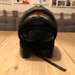 Verkauf Motorrad/Vespa/Roller Helm , 1 mal verwendet mit integrierter Sonnenbrille ! Größe M 57-58 cm 