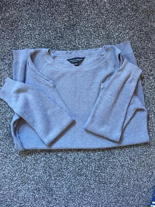 Buy & Sell Hertfordshire Broxbourne - Photos for Dorethy Perkins Grey Shoulder-less Jumper