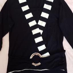 Damen Bluse
Farbe, schwarz und weiß
gr S/ M