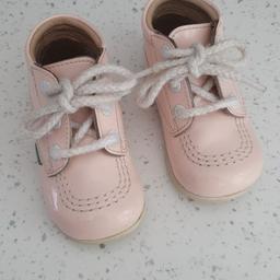 pale pink size 19 which is about a 4 I believe... used but still good condition no big scratches or anything offers