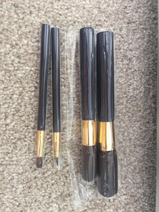 Buy & Sell West Midlands Sandwell - Photos for Estée Lauder make up brushes. NEW