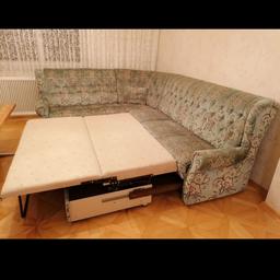 Verkaufe gut erhaltene Wohnlandschaft mit Bettfunktion und 2 Fahrbare Sessel!!
2,20x2,70m
Preis VHB!