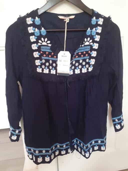 Buy & Sell Kent Gravesham - Photos for Beautiful Embroidery Jacket