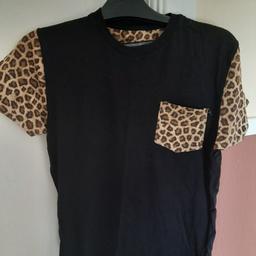 This item was bought for me about a year ago but never worn (not my style).
Mens size Medium (M)
