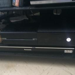 Xbox one Comes with all wires 1 controller and 2 games 1 already on the Xbox ufc and I have forza 5 all works great