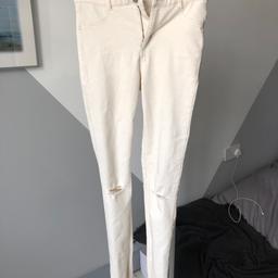 Brand: zara
Size: 36
Colour: creamy
Used
Very good condition
Pick up only (High Barnet)