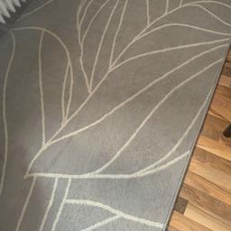 Ikea Teppich LÄBORG
133 x 195
Farbe: grau/beige
Mit 2 mini Flecken die kaum auffallen