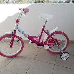 Vendo bicicletta WINX bambina con le ruote da 16". In buono stato. Consegna a mano nella zona.