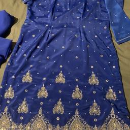 Blue shalwar kameez with sheer dupatta
Can fit large size and xl

Please contact if you have any queries.
Thank you