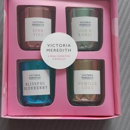 Victoria Meredith 4 mini scented candles
pink fizz, gin & tonic, blissful blueberry  and vanilla luxe x4 candles 
Brand New complete with box 
collection heath hayes area