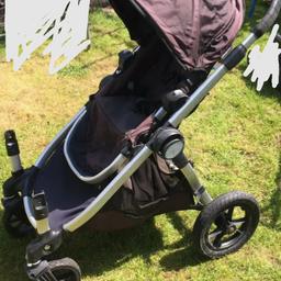 Double pram, fading hoods due to sun.
Basket isn't In tact, no rain cover.
You get what's in picture plus another seat.
Collection west Dulwich

Not sure what's wrong, getting offer notification but can't see actual offers.
Please send me a message or comment on post.

Thanks 
