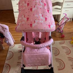 Katie piper unicorn stroller 
Extendable hood 
Peep through window 
Rain cover 
Cosy toes 
Reclines back 

Barely used